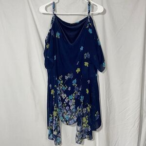 Unique spectrum floral blouse